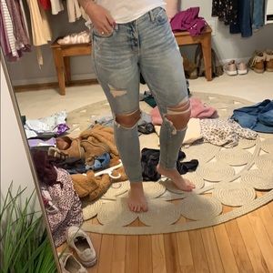 Distressed American eagle jeans
